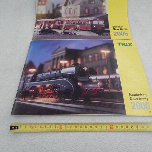 Trix catalogs used, pack of 2, 2006 models