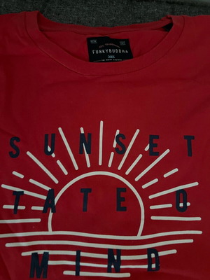 Funky Buddha T-shirt new, red, size M