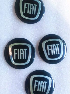 Fiat комплект от 4 нови стикера за център на джанти
