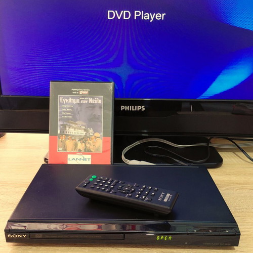 Sony DVD Player DVP-SR150 Like New With Remote