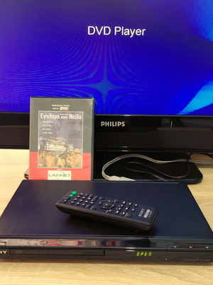 Sony DVD Player DVP-SR150 Like New With Remote