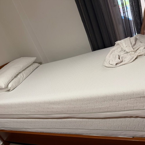 Beds and mattresses like new, set of 2