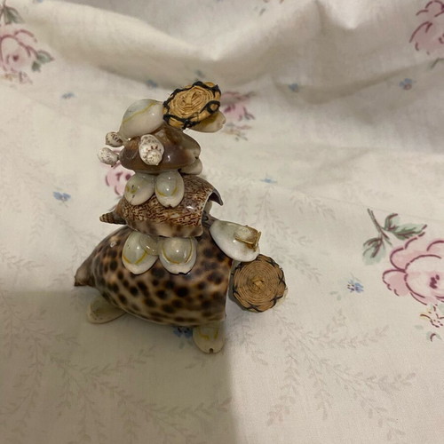 Handmade turtle decoration made of shells new