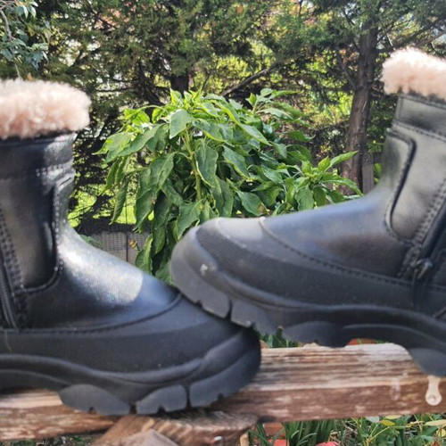 Zara boots no23 like new, black unisex