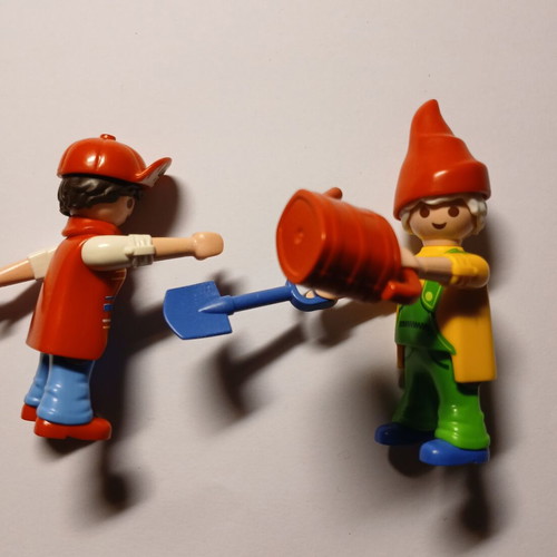 Playmobil 2 νάνοι μεταχειρισμένοι