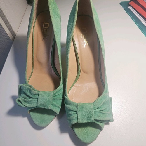 Nak suede leather pumps used, size 37, green