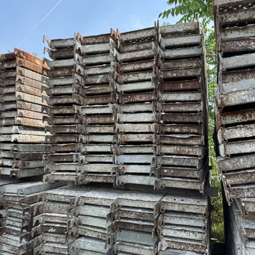 Scaffolding grates used, 3.09m length, 600 pieces available