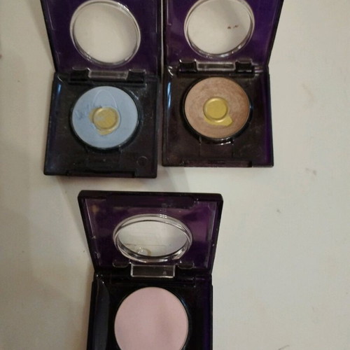 L' OREAL Paris eyeshadow set like new, soft pink shade