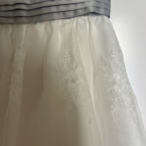 Girl's dress size 134 like new, ideal for christening or wedding