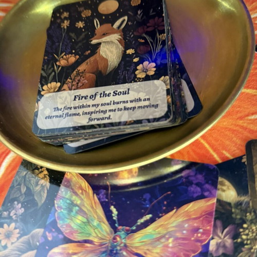 Inspirational Oracle Cards tarot deck with positive messages