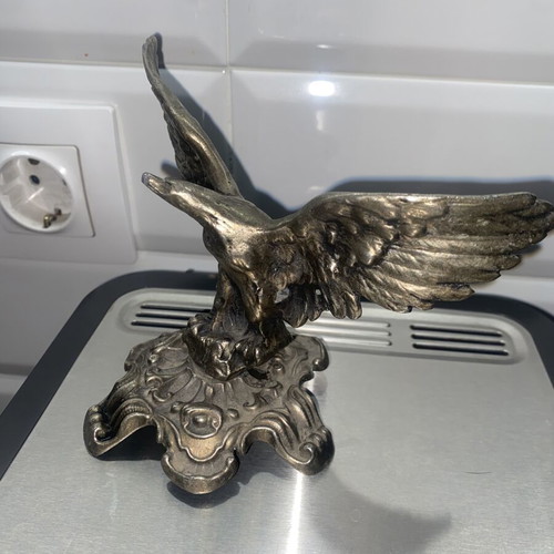 Vintage bronze decorative eagle statue, solid metal 500g