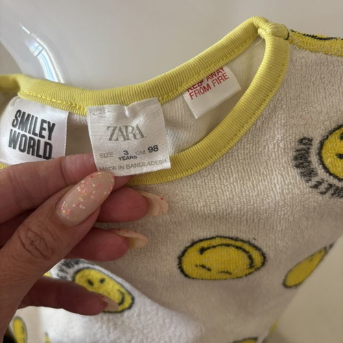 Terry fabric baby set Zara 3 years with smiley design like new