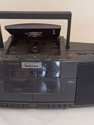 SABA Boombox ραδιοκασετόφωνο μοντέλο RCD 602 μεταχειρισμένο με προβλήματα