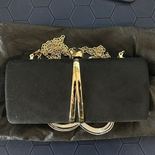 Axel envelope bag like new