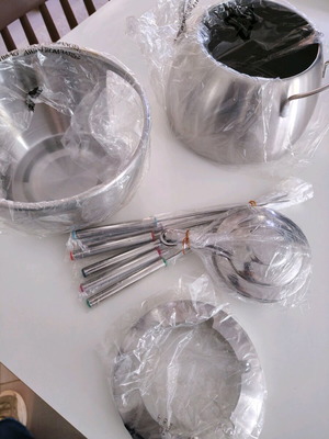 Fondue set brand new