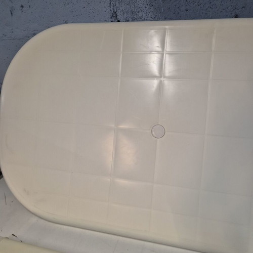 Plastic Mykonos Style Beach Table like new, 1.30m length