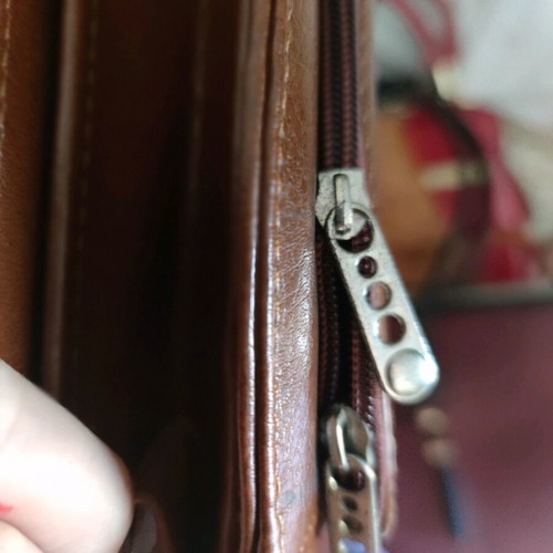 Leather briefcase new, brown tan