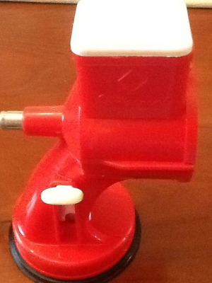 Τρίφτης επιτραπέζιος χειροκίνητος με βεντούζα καινούργιος