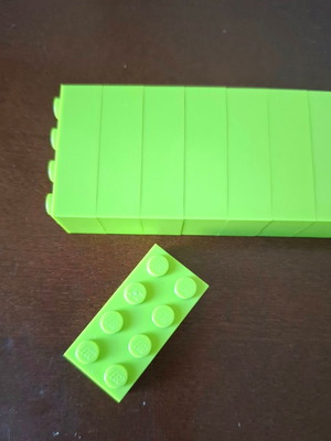 Lego Classic Basic Brick 2 x 4 Lime pack of 12 like new