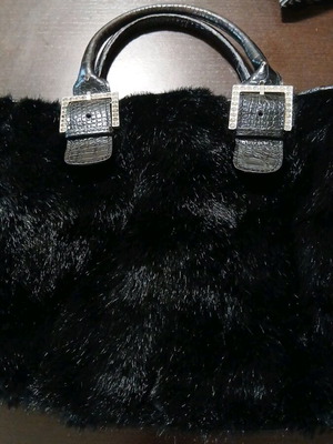 Pavini Bettina shoulder bag like new, black with real fur