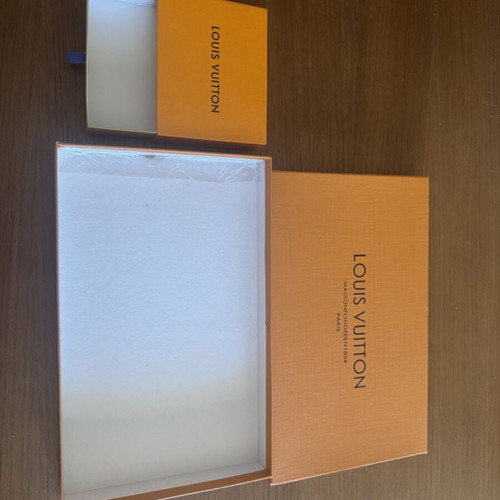 Louis Vuitton boxes used, set of 2