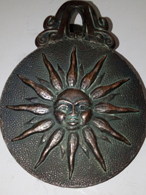 Vintage bronze Med Sun Lines paper clip with Aphrodite figure