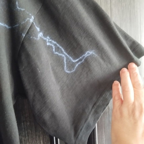 T shirt with unisex print like new, size XL, black