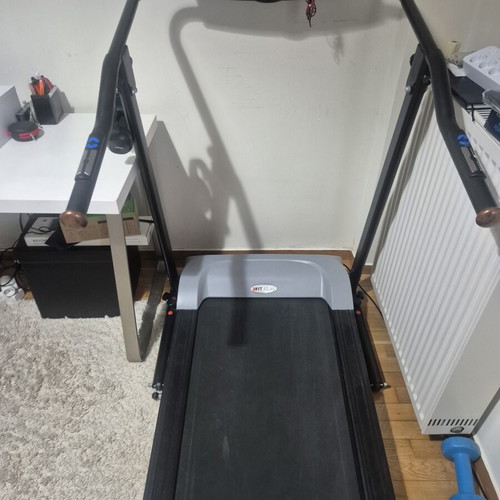 XFit Atlas Treadmill like new, weight limit 160kg, foldable