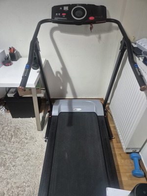 XFit Atlas Treadmill like new, weight limit 160kg, foldable