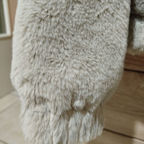 Women's fur jacket size M beige like new