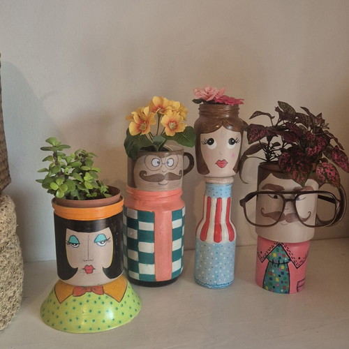 Handmade decorative vases like new, pack or single pieces