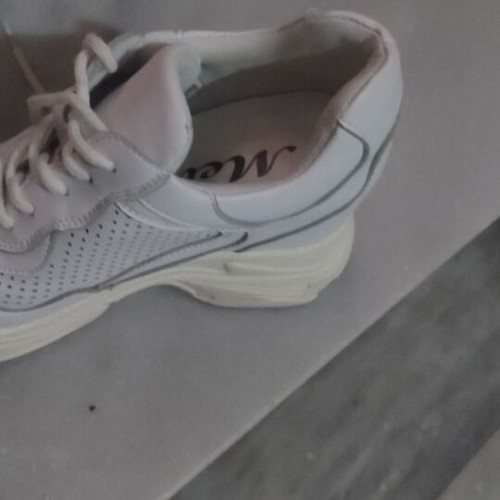 Sneakers wedge platform size 35, like new, white