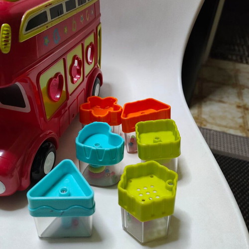 ELC Learning Bus Toy for Shapes and Colors like new