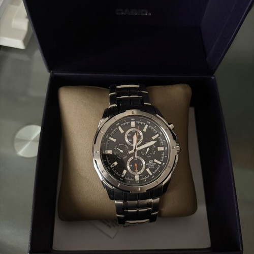 Casio Edifice EF-328D-1AVEF watch like new, black and silver
