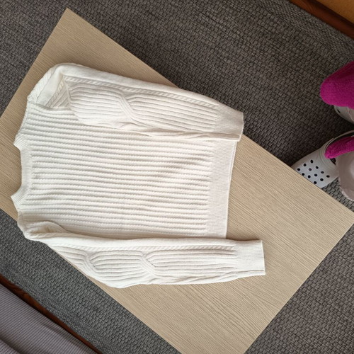 Pullover size S-M new with tag, off-white color