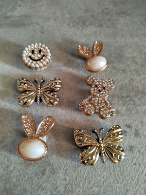 Decorative shoe clips set, 4 pieces, gold and black