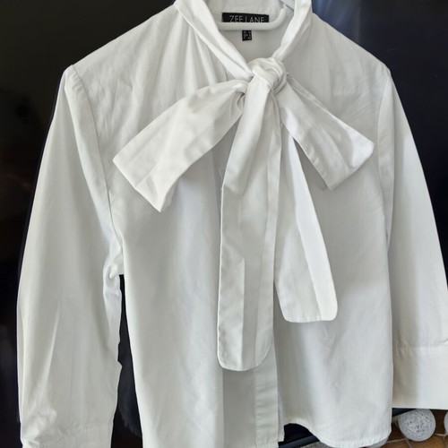 White women's shirt cotton like new, quarter sleeve, size M