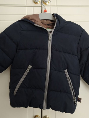 Benetton children's jacket like new, size 2 years, black