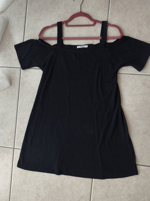 Dress with distinctive sleeves, like new, black, size S