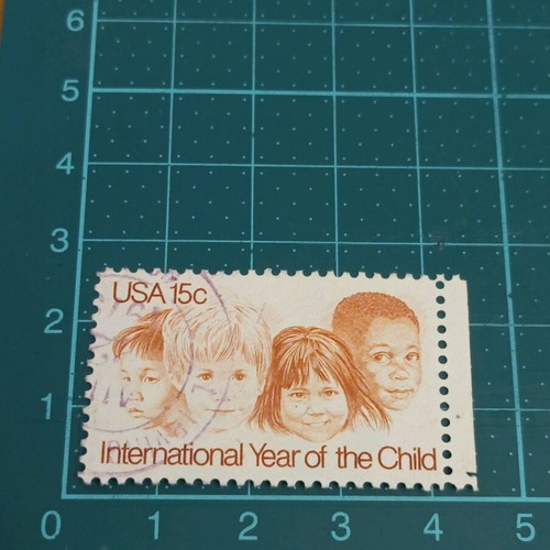 United States stamp 1979 International Year of the Child like new