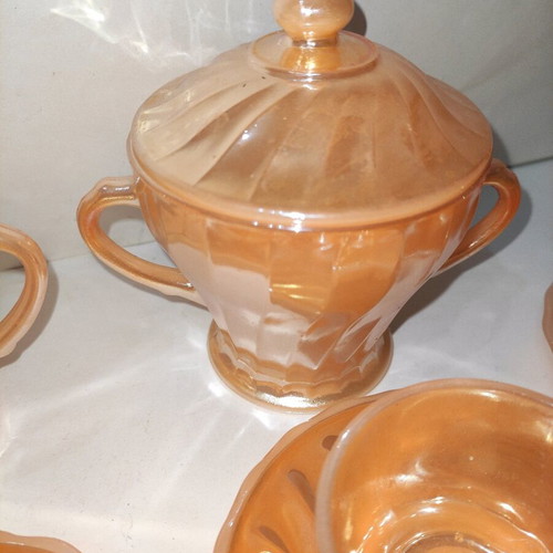 Anchor Hocking coffee set 9 cups, 6 plates, sugar bowl and creamer like new