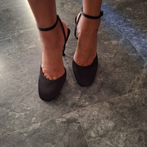 Zara satin pumps with round toe size 39, like new
