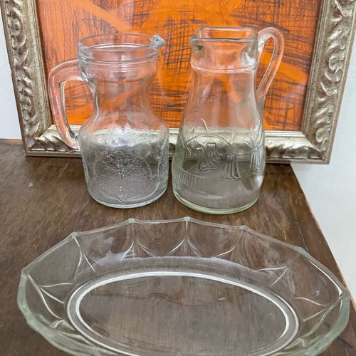 Vintage glass jug set 3 pieces like new
