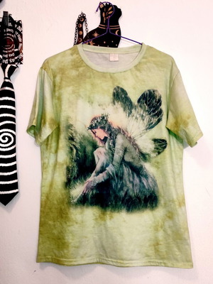 Whimsical Fairycore T-shirt used, size L, multicolor green