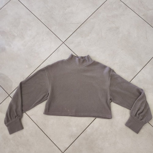 Crop turtleneck sweater Bershka used, beige pink, size S