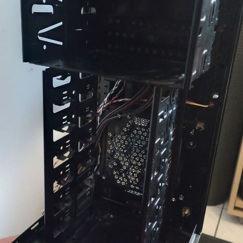 Thermaltake VL80001W2Z V3 Black Edition PC case like new