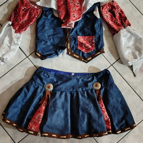 Carnival costume cowboy girl like new up to 9 years