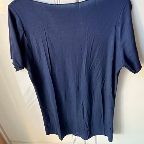 Women's T-shirts set of 3 size Medium like new