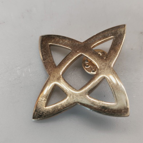 Magic Knot Pin gold, new, protection symbol by Claire's