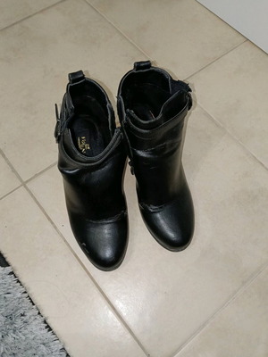 Black ankle boots size 36 used